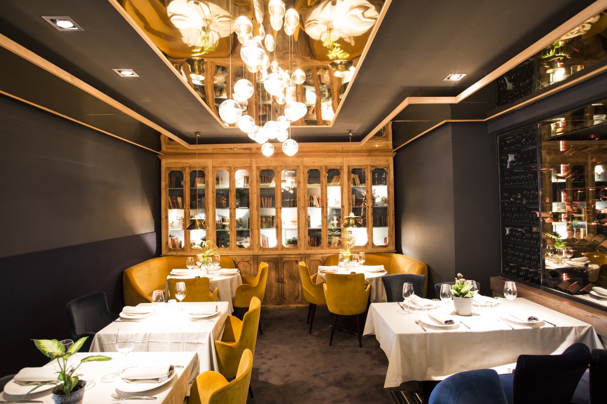 Zonas de bar y comedor