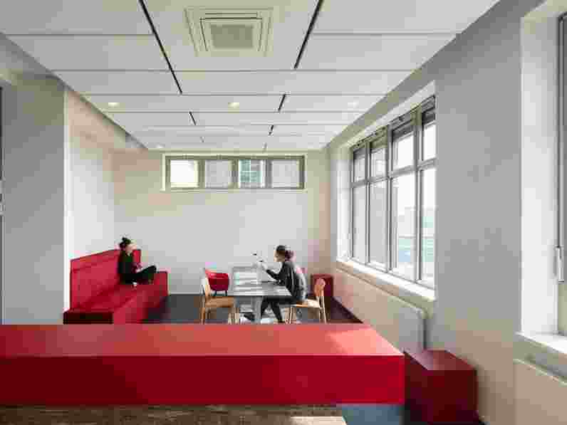 Acoustic suspended ceiling in office lounge area