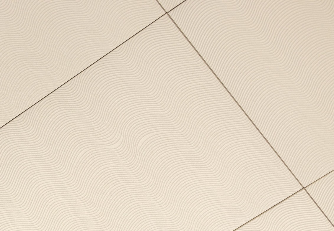 Tarkempi lähikuva: Aaltomasiella kuviolla printattua Ecophon Master SQ -akustiikkalevyä