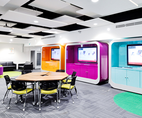 Educational space in hospital facility with acoustic ceiling