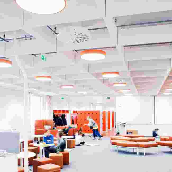 Hiukkavaara School and Community Centre